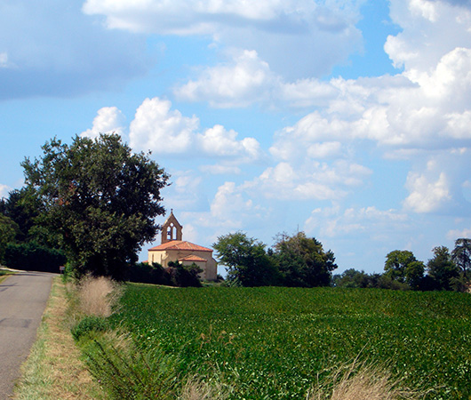 L'église de Mascaras : un clocher caractéristique